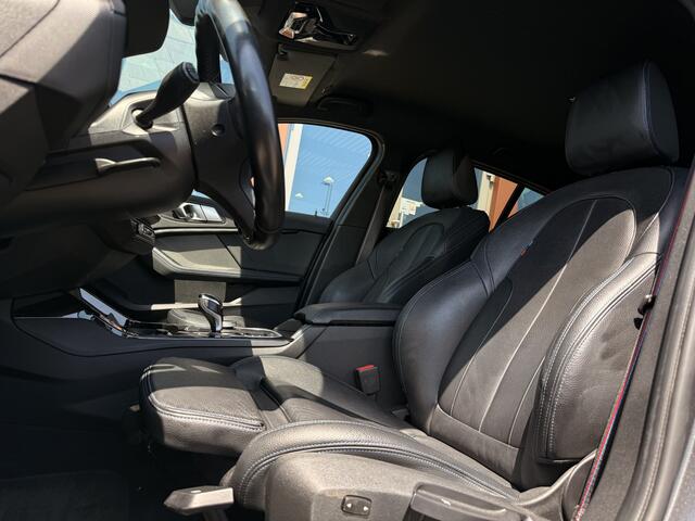 BMW 1-SERIE 118i M-Sport Executive Edition | Apple Carplay | Harman Kardon | Leder | LED | Cruise | Achteruitrijcamera |