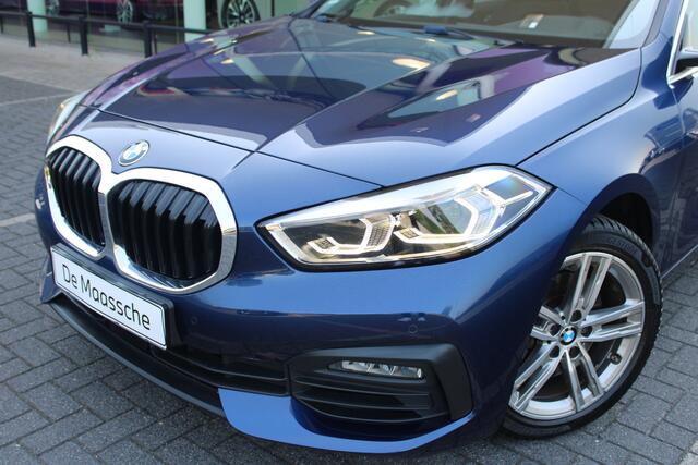 BMW 1-SERIE 118i Executive Automaat / Cruise Control / PDC / LED / Multifunctioneel stuurwiel
