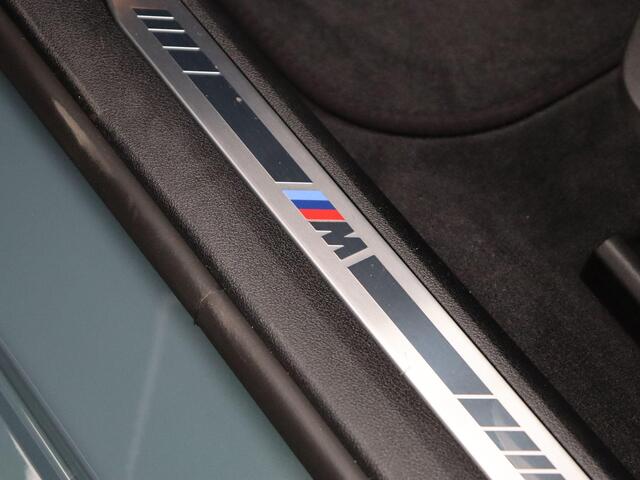 BMW 1-SERIE 120 M Sport Design Edition | M Sportpakket Pro | Premium Pack | Stuurwielrand Verwarmd | Driving Assistant | Harman Kardon | 19''
