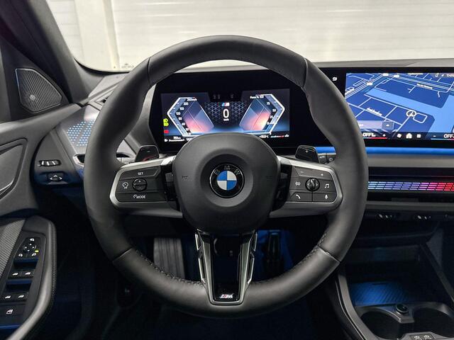 BMW 1-SERIE 120 | M-Sport Pro | Harman/Kardon | Comfort Access | Stoelverwarming | Panoramadak | Driving Assistant Plus | Huisselectie