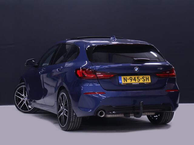BMW 1-SERIE 118i M Sport [SCHUIFKANTELDAK, APPLE CARPLAY, ANDROID AUTO, STOELVERWARMING, STUURVERWARMING, ACHTERUITRIJCAMERA, PDC V+A, LED KOPLAMPEN, SPORTSTOELEN, 2-ZONE CLIMATE CONTROL, CRUISE CONTROL, NIEUWSTAAT]