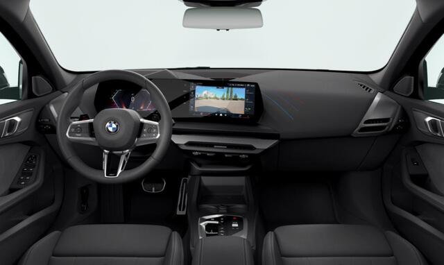 BMW 1-SERIE 120 | M Sportpakket + Pro | Glazenpanoramadak | Innovation Pack | Harman Kardon | Driving Assistant | Stuurwiel verwarmd |