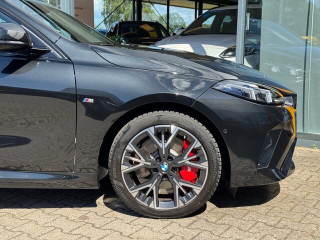 BMW 1-SERIE 116 M Sport - Comfort Access - Adaptive LED - Camera