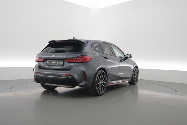 BMW 1-SERIE 128ti 265PK M-Sport Pro | Rijklaar! | Dig. Cockpit | HUD | Harman/Kardon | Adapt. Cruise | Dodehoek | Leder/Alcantara | Stoelverw. | Camera+PDC | Sfeerverl. | NAV+App.Connect | LED | DAB | Climate V