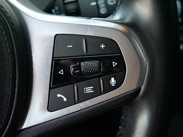 BMW 1-SERIE 116i M-sport 109Pk Automaat Apple Carplay / Camera / PDC / Navi / Keyless entry