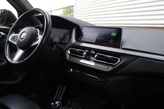 BMW 1-SERIE 118i High Executive M-Sport Plus | Shadow Line | Panoramadak | Leder | Active Cruise
