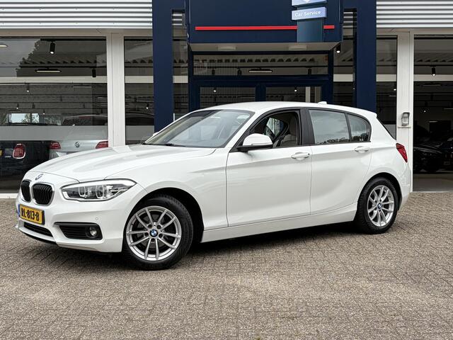 BMW 1-SERIE 118i Corporate Lease High Executive / Automaat / NL-Auto / Vol-Leder / Facelift / Stoelverwarming / LED / Cruise-Control / Climate-Control / Trekhaak / PDC V+A / 16'' LMV / All-Season / ENZ.