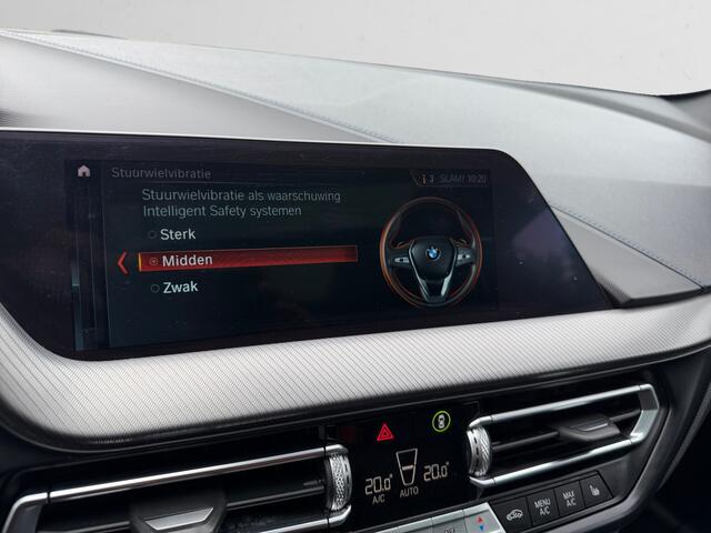 BMW 1-SERIE 118i High Executive M Sport Aut- Performance, Panoramadak, Sfeerverlichting, Xenon Led