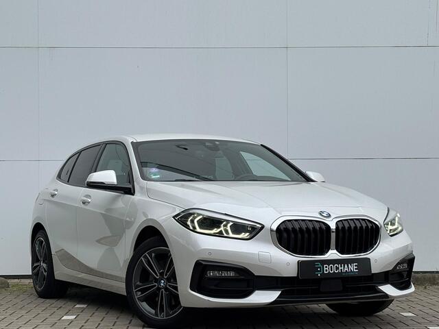 BMW 1-SERIE 118i Business Edition | Sportstoelen | Stuurwiel verwarmd |