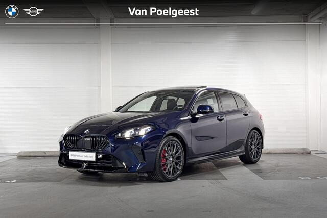 BMW 1-SERIE 120 M Sport Pro | M-Sport | Premium Pack | Comfort Access | Panoramadak | Harman/Kardon | Stoelverwarming
