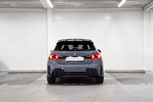BMW 1-SERIE 120 M Sport Design Edition | M-Sport Pro | Premium Pack | Harman/Kardon | Comfort Access | Panoramadak