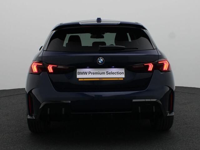 BMW 1-SERIE 120 M Sport Design Edition | M Sportpakket Pro | Stuurwielrand Verwarmd | Panoramadak | Elektrisch Verstelbare Sportstoelen | Harman Kardon | 19''