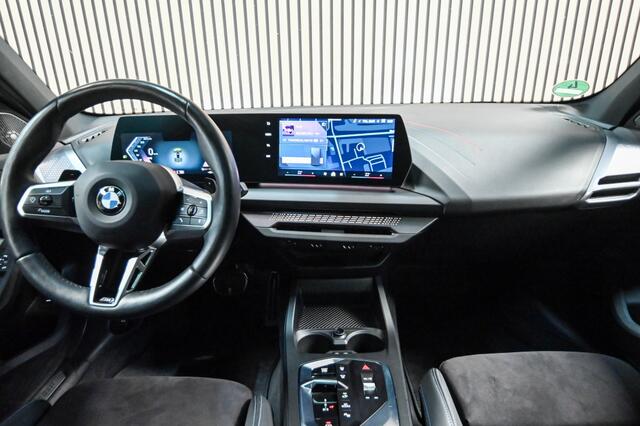 BMW 1-SERIE 120i 120 M Sport | PANO | ACC