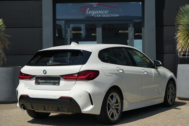 BMW 1-SERIE 118i Executive Edition M-Sport 136pk Panoramadak/Navigatie/Stoelverwarming