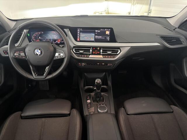 BMW 1-SERIE 116i | CARPLAY | CLIMA | STOELVERW.
