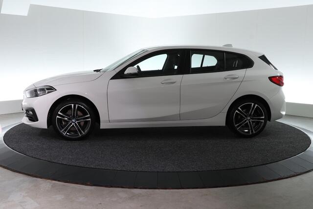 BMW 1-SERIE 116i | CARPLAY | CLIMA | STOELVERW.