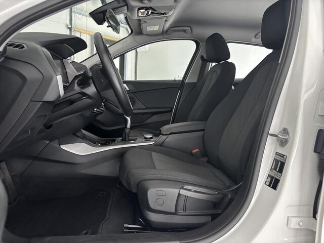 BMW 1-SERIE 116i Executive Edition | CARPLAY | CLIMA | NAVI |