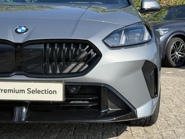 BMW 1-SERIE 120 | M-Sport Pro | 19'' | Panorama | Camera | Comfort Access