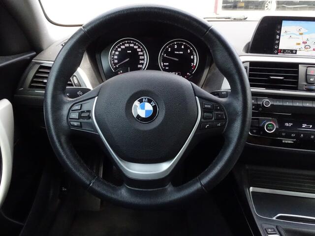 BMW 1-SERIE 118i Executive | LED | Navi | Bluetooth