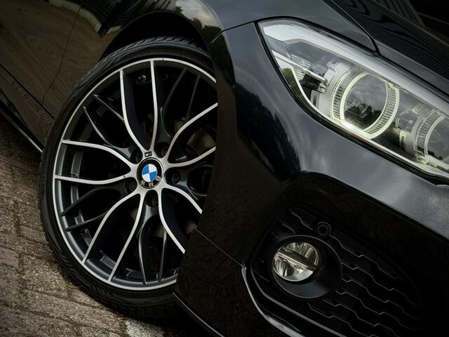 BMW 1-SERIE 118i M-PERFORMANCE LEDER|HiFi|CARPLAY|19'' M|LED