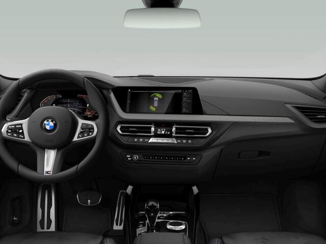 BMW 1-SERIE 118i M-Sport | Panoramadak | Harman Kardon | Adapt. Cruise Control