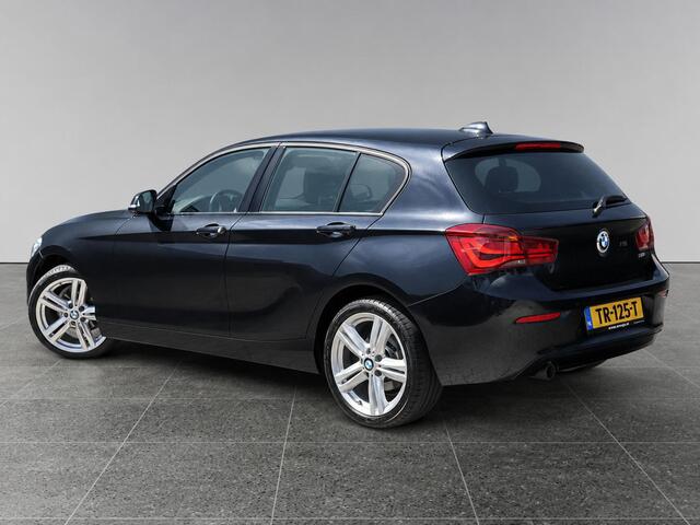 BMW 1-SERIE Executive 118i 136pk AUTOMAAT | NAVI | 18 INCH LM-VELGEN | CLIMA | LED |