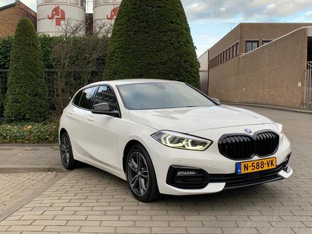 BMW 1-SERIE 118i High Exec