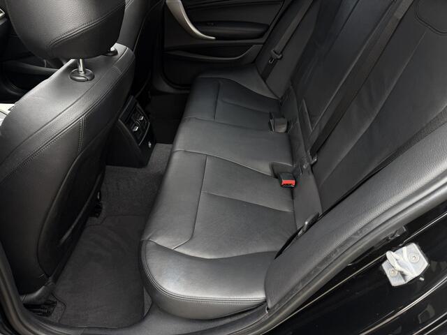 BMW 1-SERIE 125i Centennial / Automaat / 225PK / Leder / Keyless / Camera / Sensoren V+A /