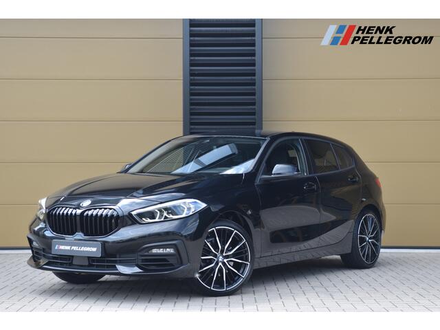BMW 1-SERIE 118i Executive Edition * BMW Live Cockpit * Sportstoelen * Sportstuurwiel *