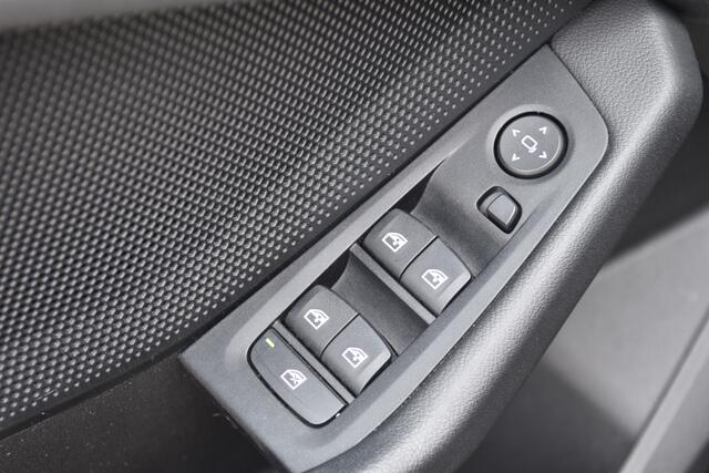 BMW 1-SERIE 118i Executive Edition * BMW Live Cockpit * Sportstoelen * Sportstuurwiel *