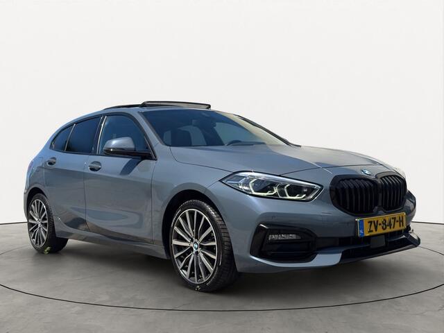 BMW 1-SERIE 118i 140PK High Executive Pano Harman-Kardon Head-UP