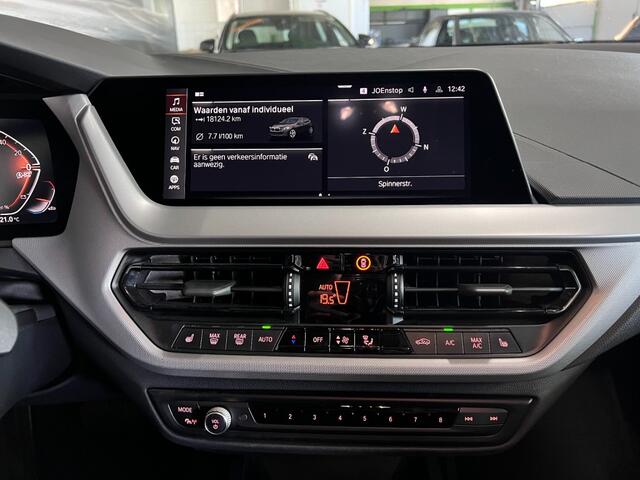 BMW 1-SERIE 118I BUSINESSEDITION / Automaat / 42323 km / Carplay / Digitaal Display