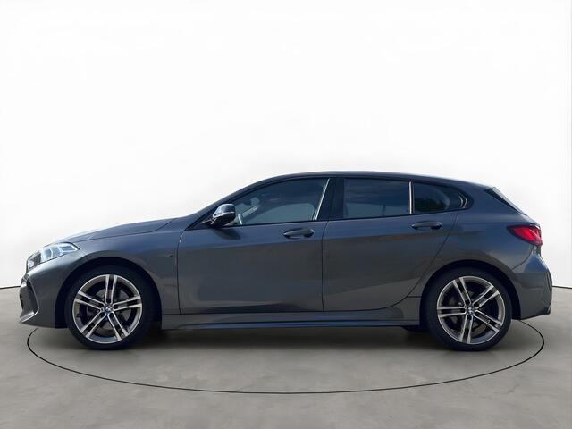 BMW 1-SERIE 118i 140PK Automaat M-Sport Camera Virtual Stuurverwarming