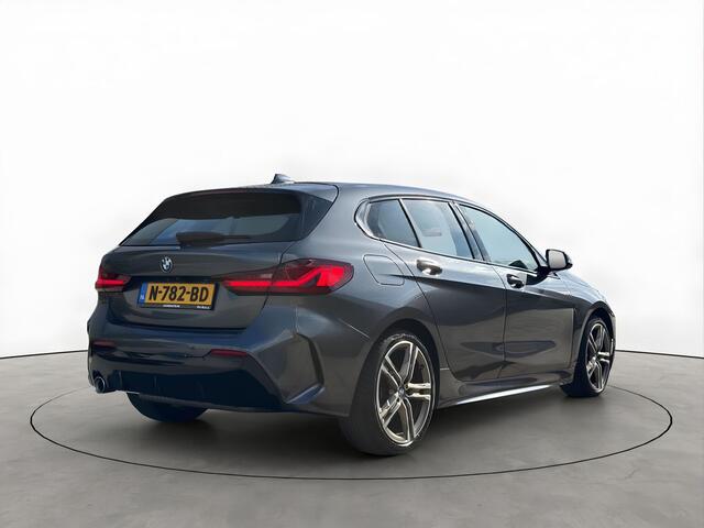 BMW 1-SERIE 118i 140PK Automaat M-Sport Camera Virtual Stuurverwarming