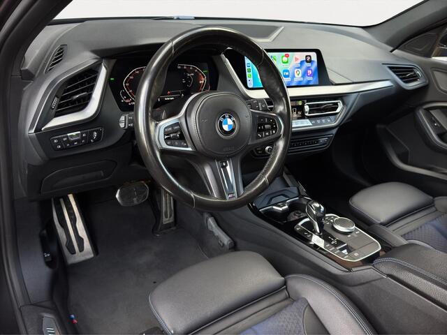 BMW 1-SERIE 118i 140PK Automaat M-Sport Camera Virtual Stuurverwarming