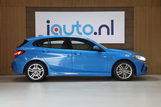 BMW 1-SERIE 118i aut. M-Sport Shadow Line Pano/Virtual Cockpit+/LED/Leder/ACC/Keyless/17"