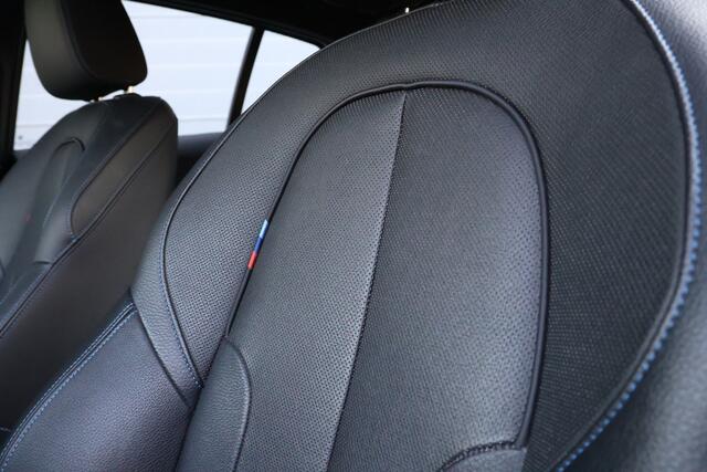 BMW 1-SERIE 118i aut. M-Sport Shadow Line Pano/Virtual Cockpit+/LED/Leder/ACC/Keyless/17"