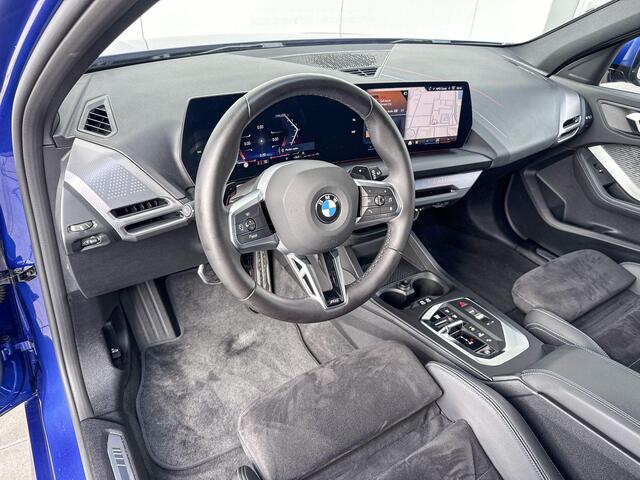 BMW 1-SERIE 120 M-Sport 18 Inch / Getinte Ramen Achter / Driving Assistant / Adaptief M Onderstel / Achteruitrij Camera