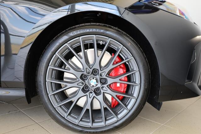 BMW 1-SERIE 120 | M Sport Pro | Panoramadak | Driving Assistant Plus | Harman/Kardon | Head-Up Display