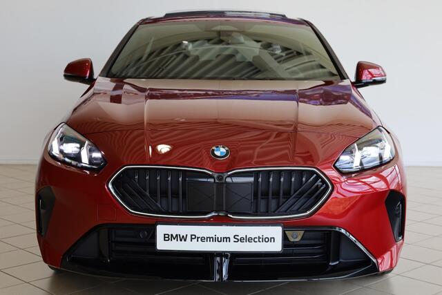 BMW 1-SERIE 120 | M Sport Pro | Panoramadak | Driving Assistant Plus | Harman/Kardon | Head-Up Display | Comfort Access