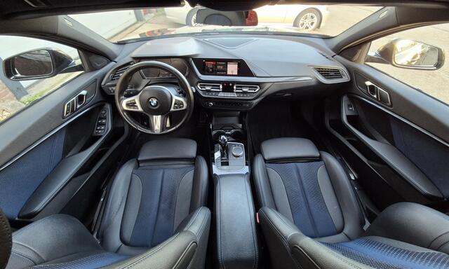BMW 1-SERIE 118i H.EXE AUT M-SPORT C/P LEER NAVI INRUIL MOG!!!!