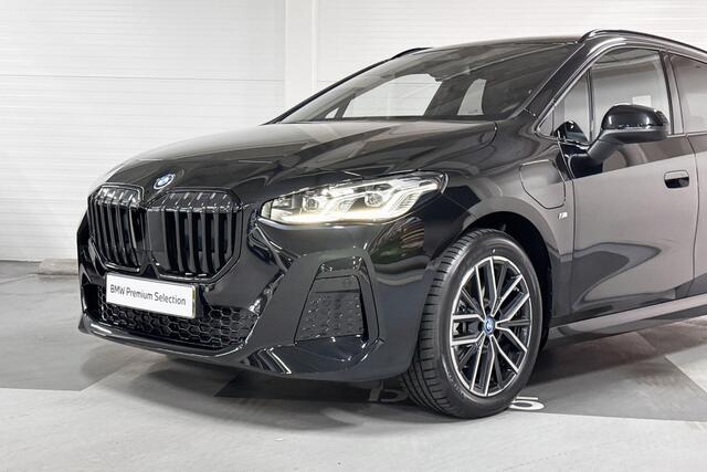 BMW 2-SERIE Active Tourer 225e xDrive M-Sport | Premium Pack | Travel Pack | Harman/Kardon | Schuif-/Kanteldak