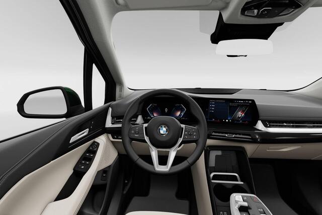 BMW 2-SERIE Active Tourer 218i | Luxury Line | Premium Pack | Glazen Panoramadak