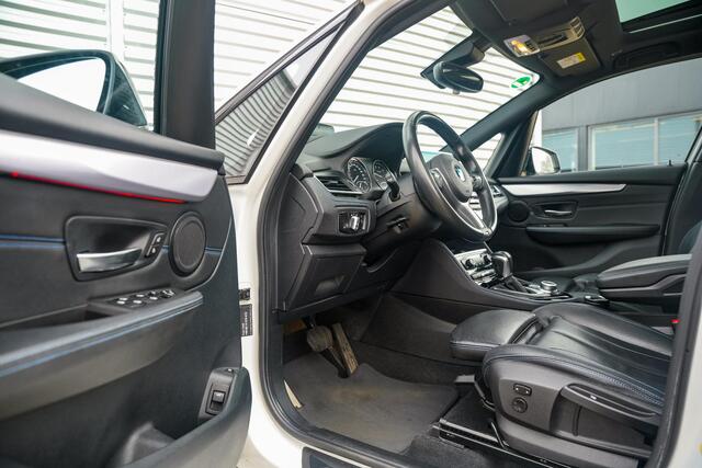 BMW 2-SERIE Active Tourer 225xe iPerformance High Executive Camera Pano HUD Clima Cruise Leer 17"LM