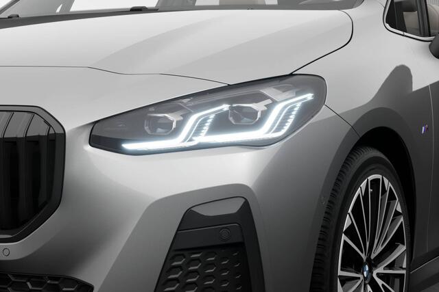 BMW 2-SERIE Active Tourer 220i | M Sport | Premium Pack | Travel Pack