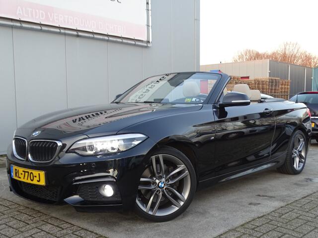 BMW 2-SERIE 220i Cabrio AUT High Executive M PAKKET, Leder, NAVI, Camera, Compleet!