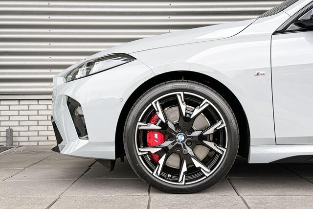 BMW 2-SERIE Gran Coupé 220 M Sportpakket Pro / Innovation Pack