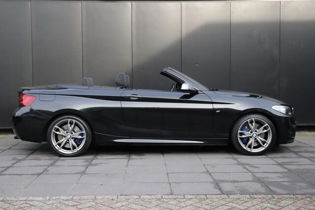 BMW 2-SERIE Cabrio M240i Executive 340 PK | NAVI | LMV | PDC | FULL HYSTORY