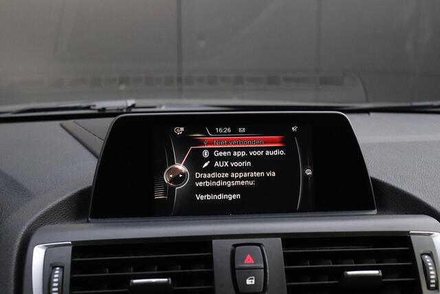 BMW 2-SERIE Cabrio M240i Executive 340 PK | NAVI | LMV | PDC | FULL HYSTORY