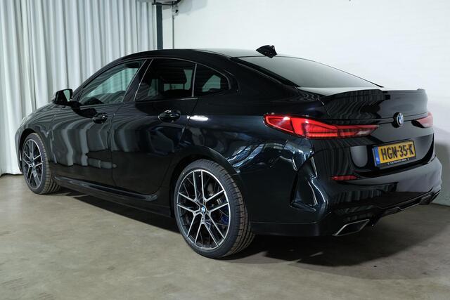BMW 2-SERIE Gran Coupé M235i xDrive High Executive H&K